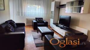 Dvosoban stan 50 m² – Centar/SPENS, Železnička, vlasnik, namešten ✅